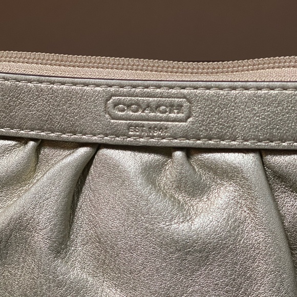 Coach Ergo Leather Pleated Large Wristlet Bronze Z48373 - Picture 3 of 6